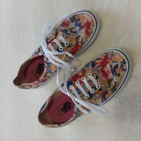 Vans × Disney Rare Authentic Multi Disney Princess Print Shoes Unisex - Picture 2 of 14